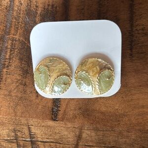 💥3 for $12💥 vintage earrings